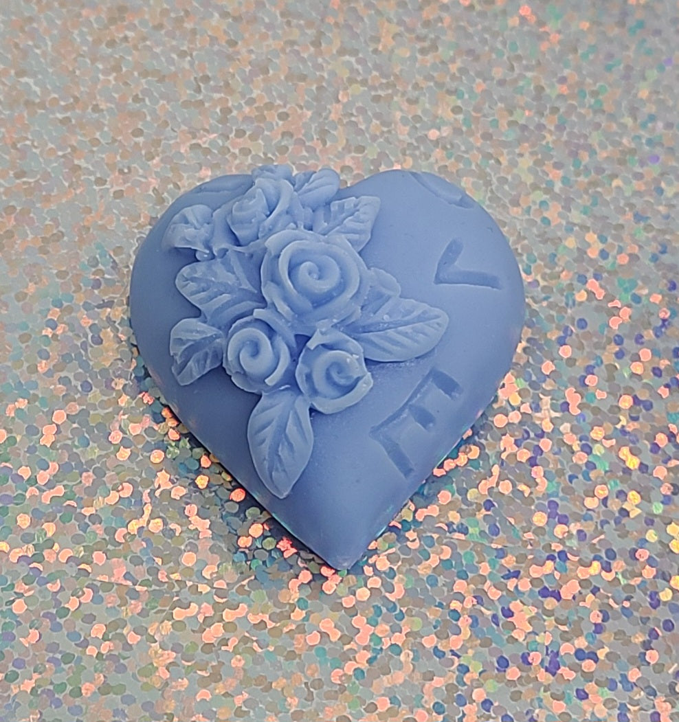 Heart 'LOVE' With Roses Melt - Light Blue