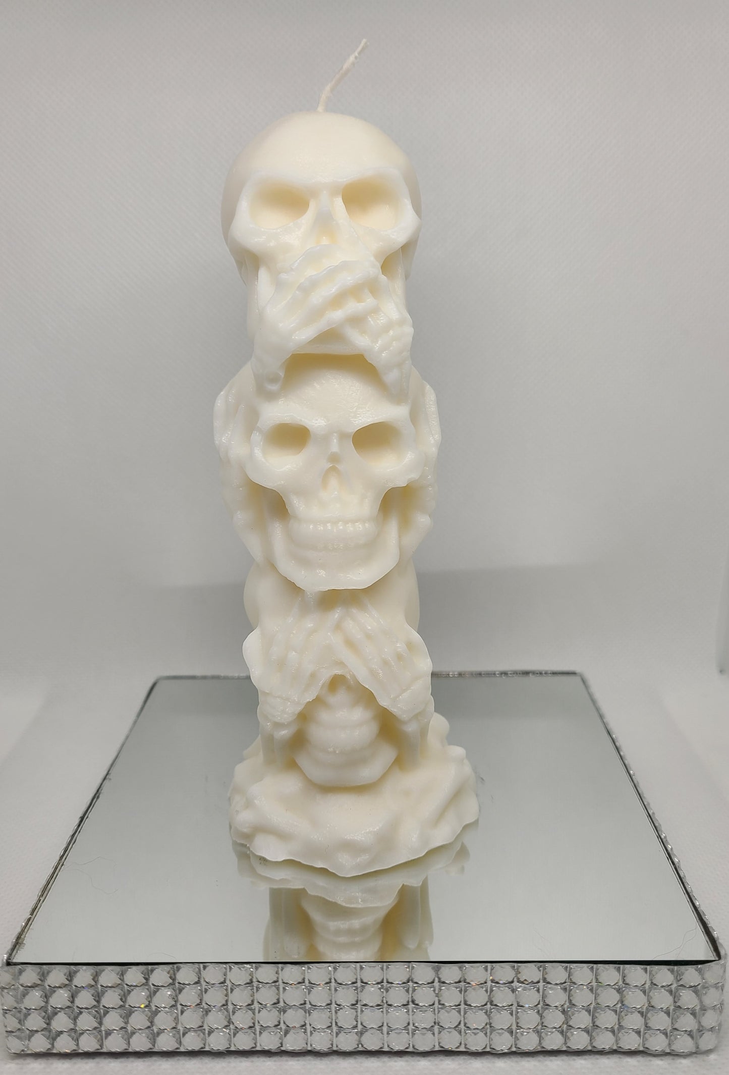 3 Skulls Candle - No Colour